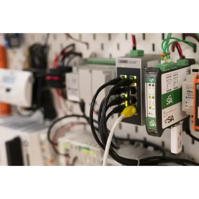 Device for data transfer between PLCs, databases and the cloud – SIA Connect HW