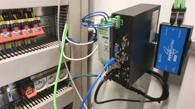 Connected ProﬁShark 100M TAP adapter | FOXON & HMS