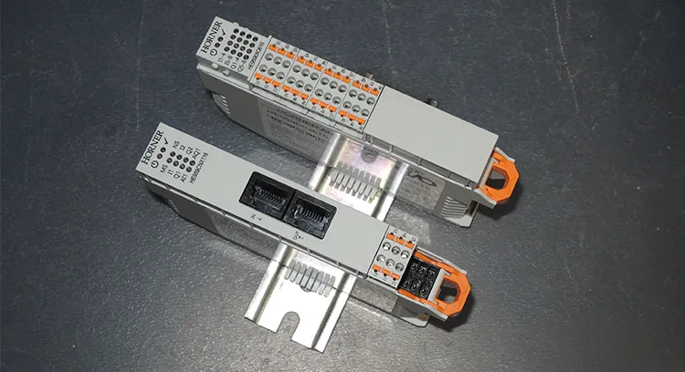 Recenze periferií Horner