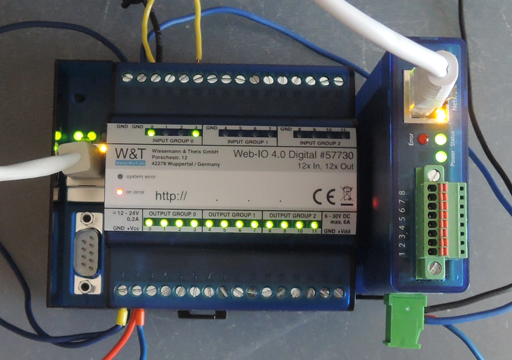 Ukázka zapojených modulů analogových a digitálních vstupů W&T